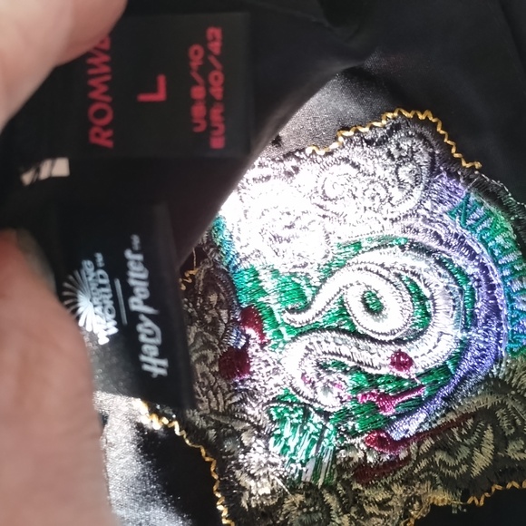 Romwe Harry Potter Slytherin suspender skirt JUNIORS Large 8/10 Hogwarts - Picture 3 of 13